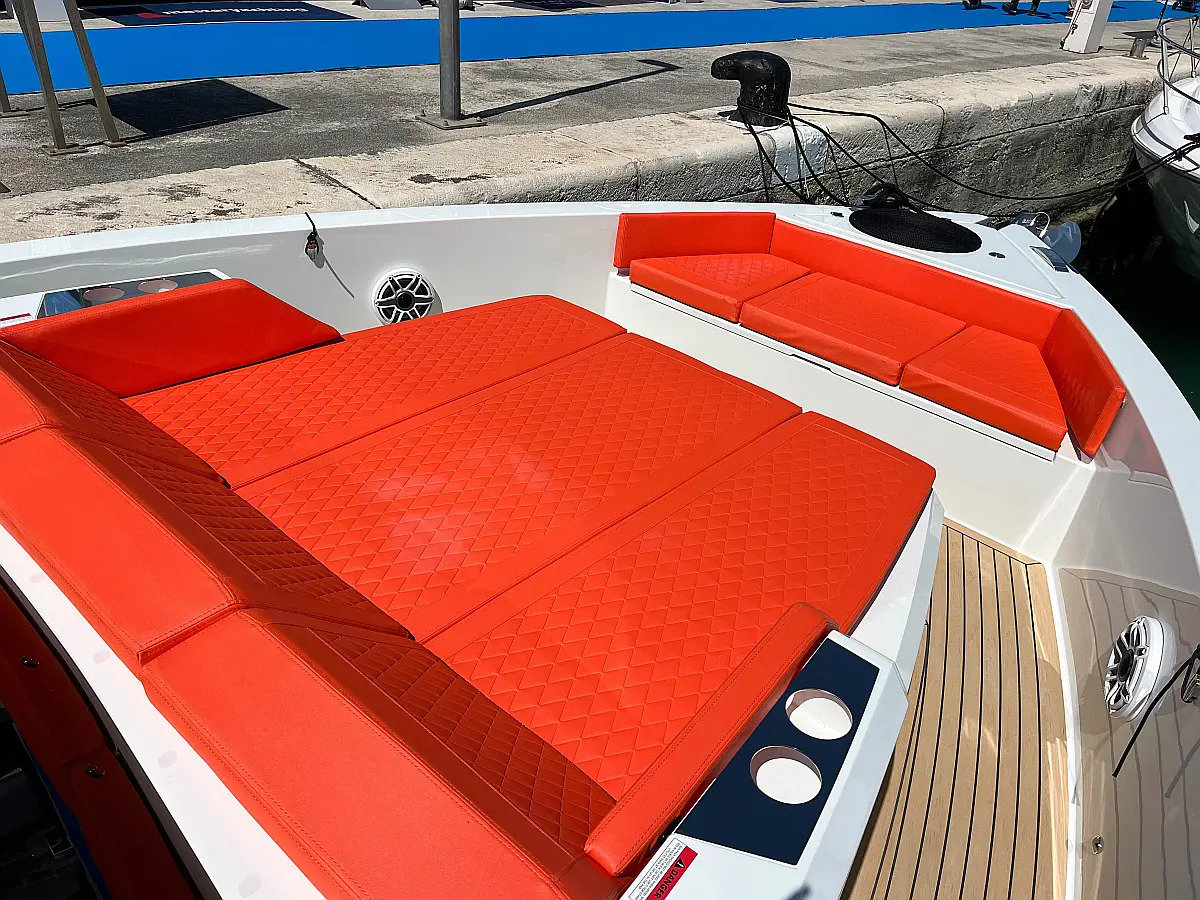De Antonio D42 Open - 