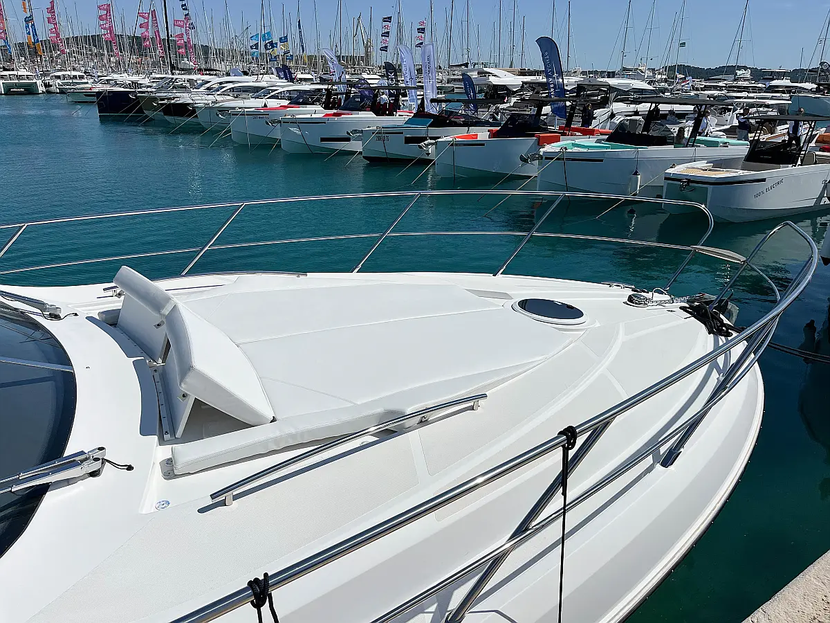 Sessa C38 - 