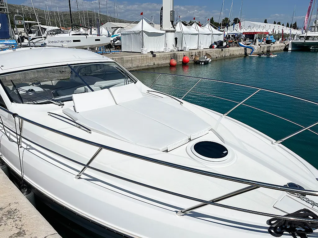 Sessa C38 - 