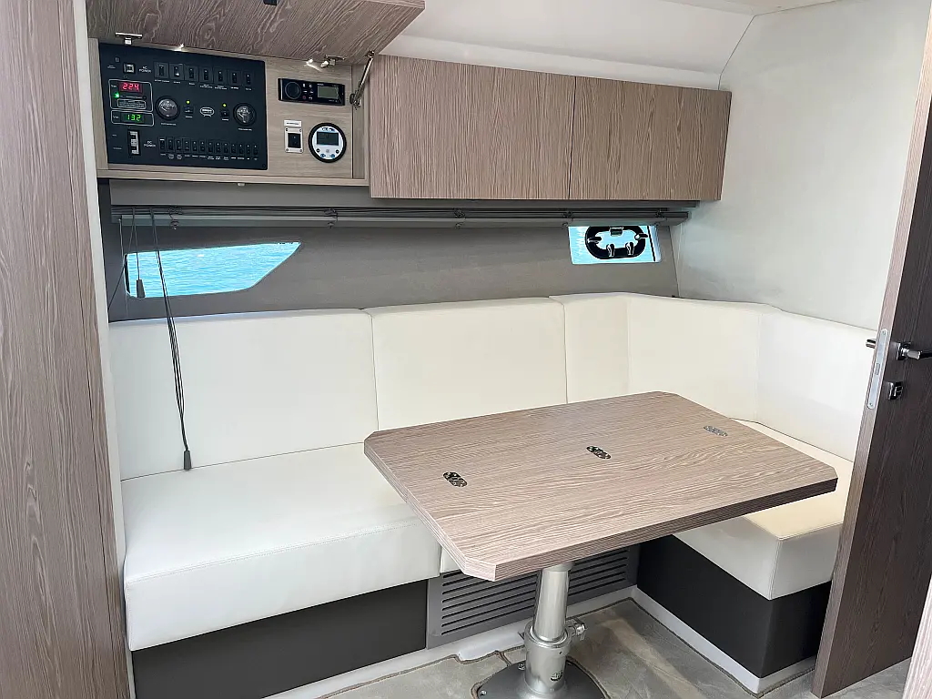 Sessa C38 - 