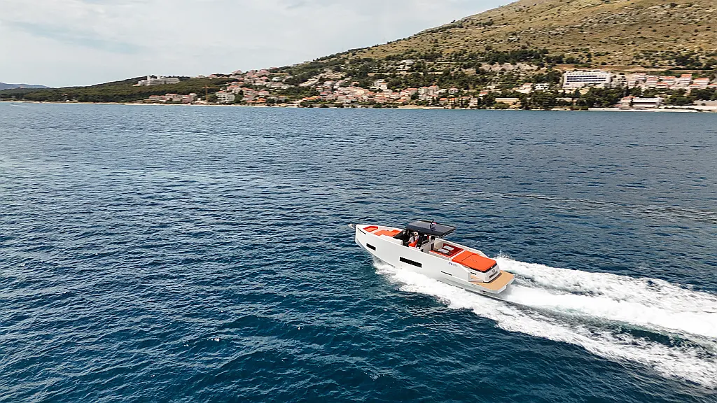 De Antonio D42 Open - 