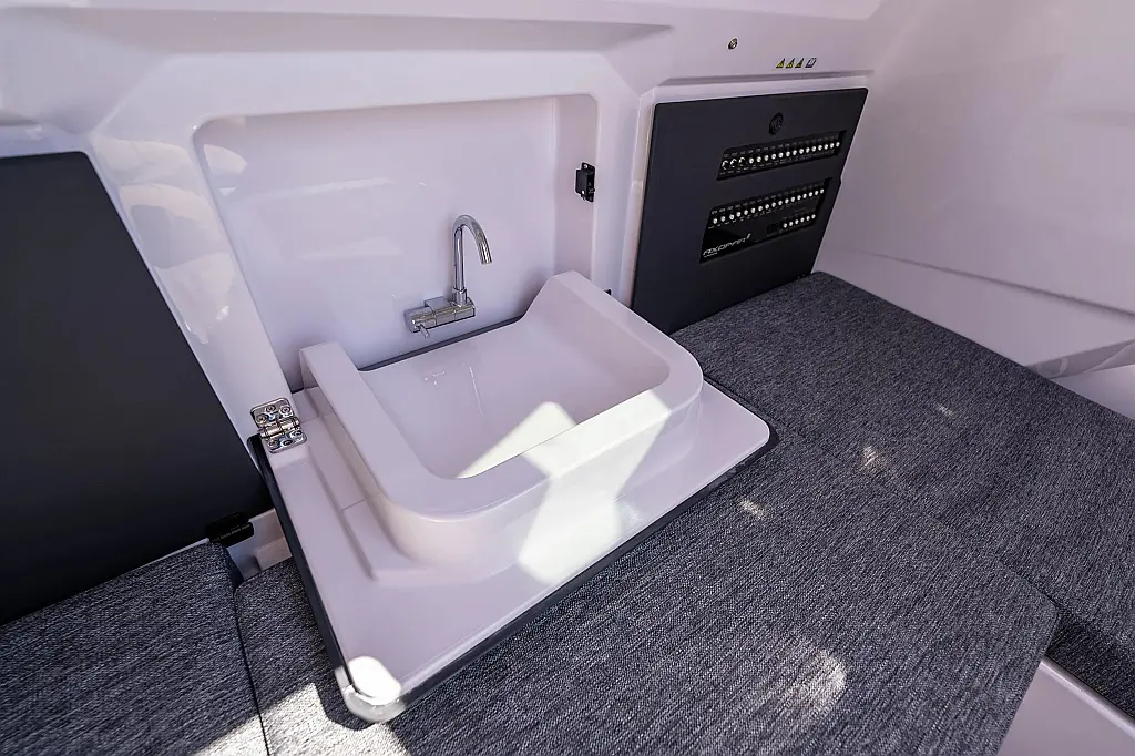 Axopar 29 XC Cross Cabin - 