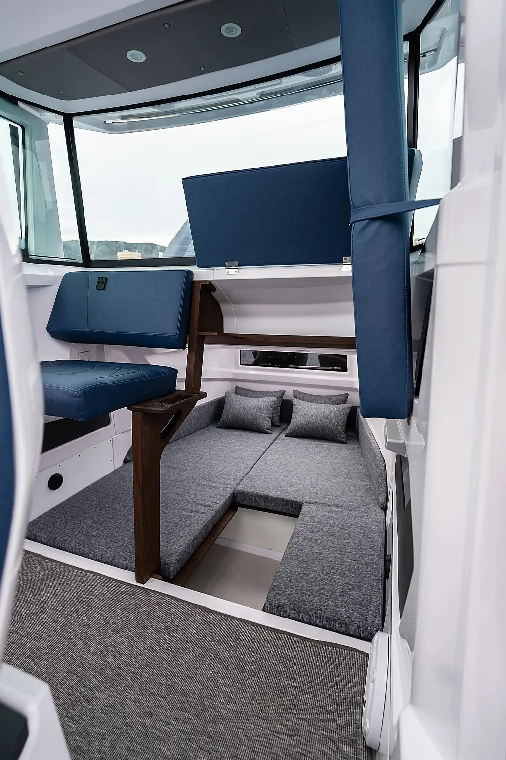 Axopar 29 XC Cross Cabin - 