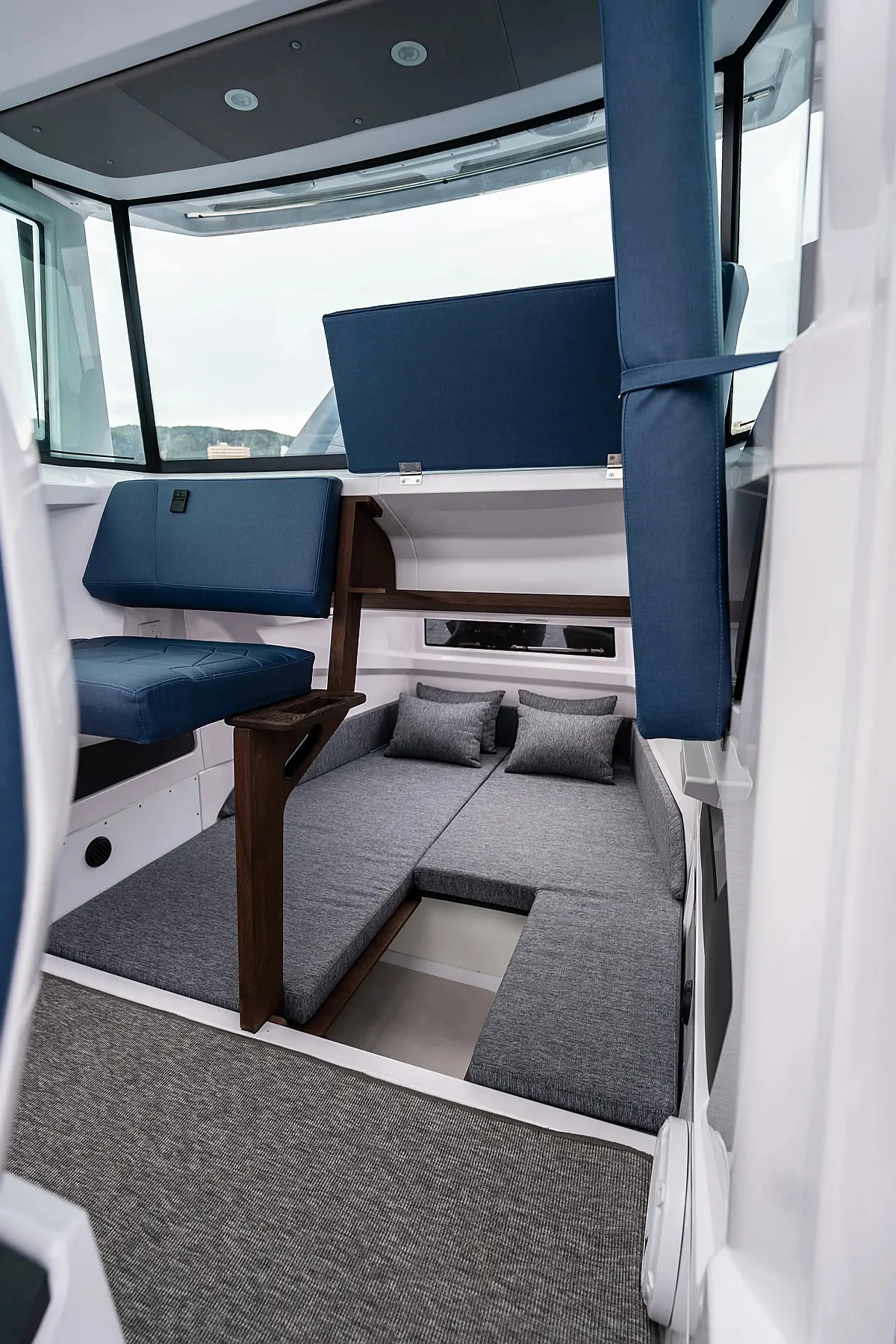 Axopar 29 XC Cross Cabin - 