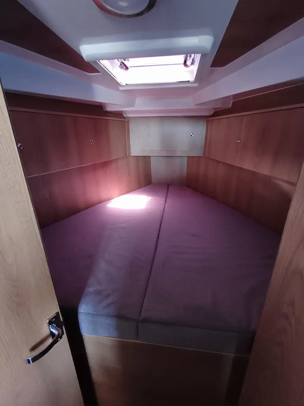 Nikhen Aquasun 34 Sedan LP - 