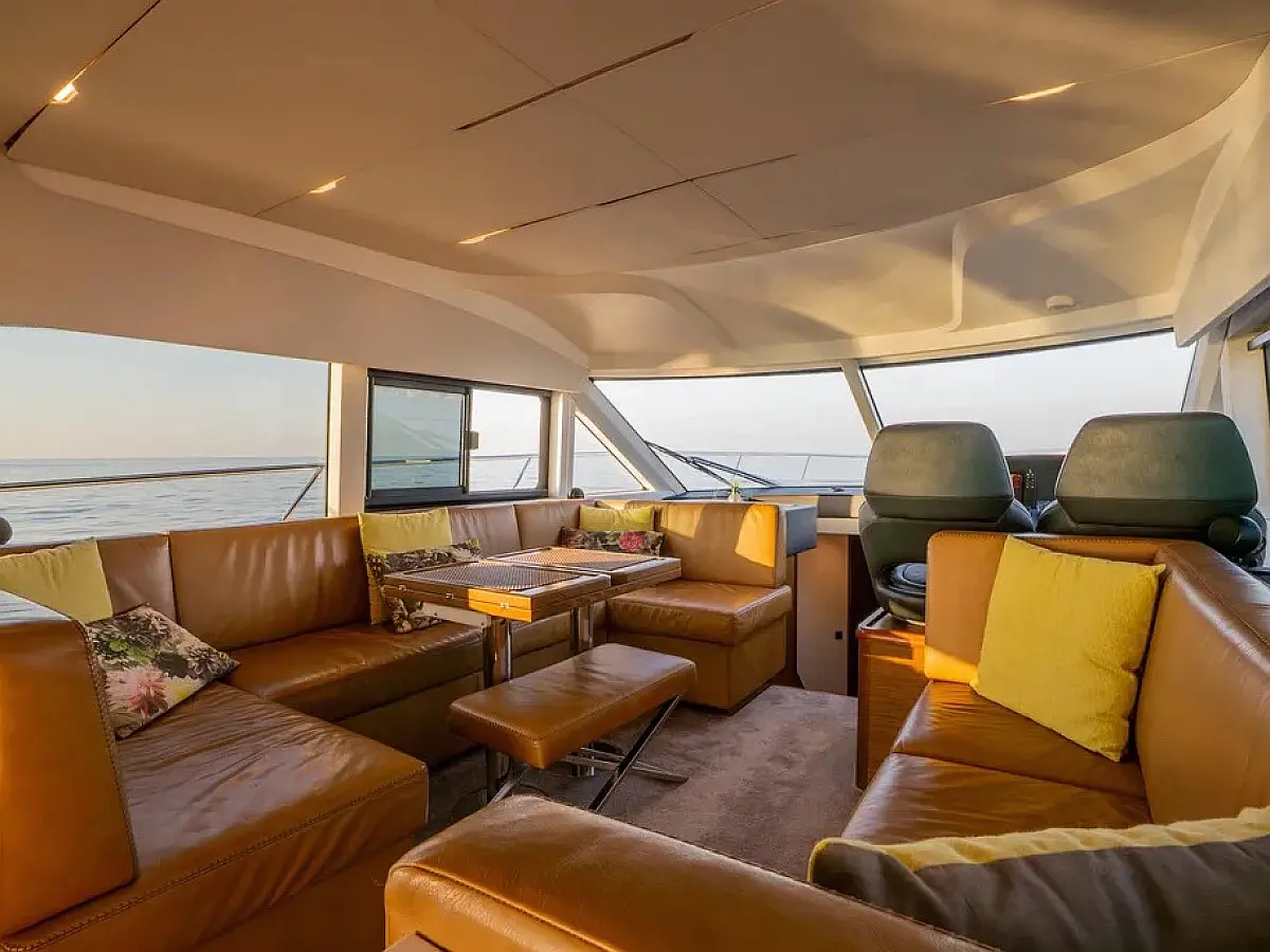 Bavaria R55 - Ela  - Unutrašnja slika