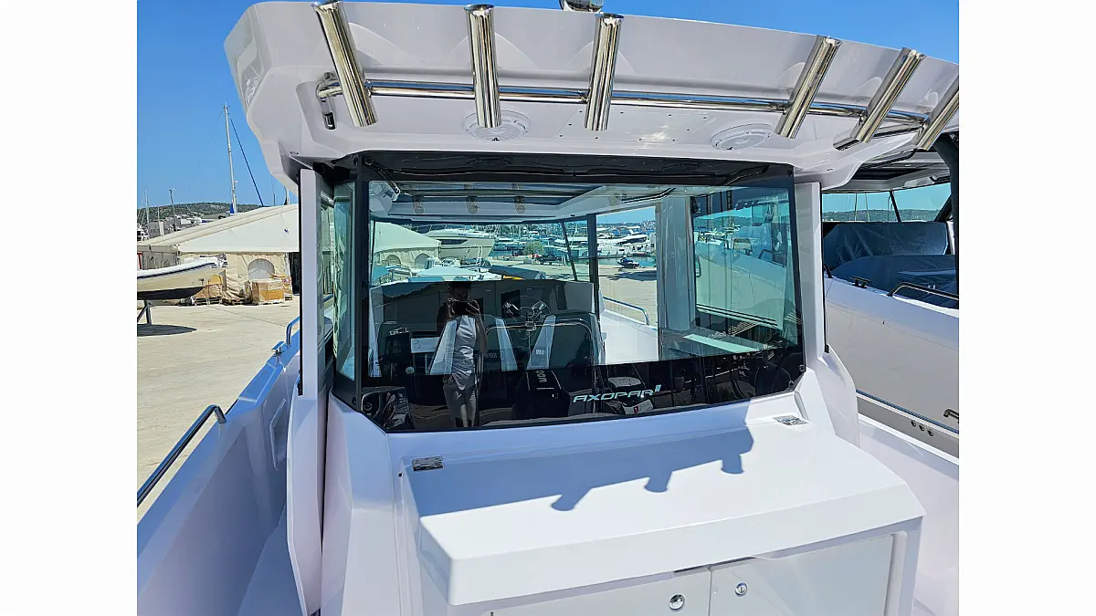 Axopar 29 XC Cross Cabin - 