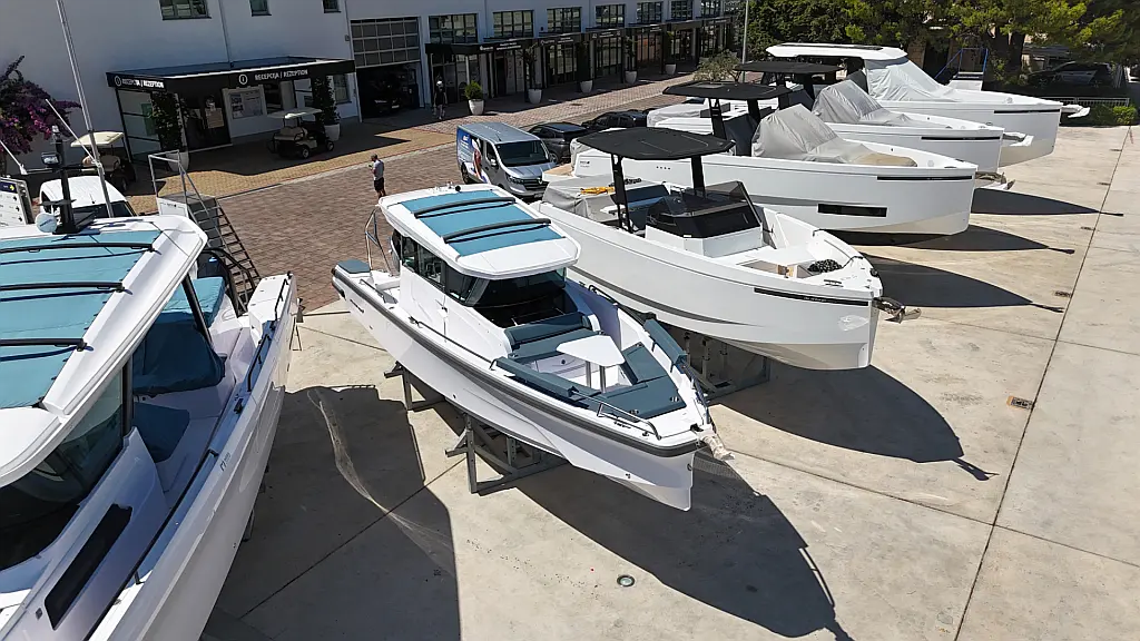 Axopar 29 XC Cross Cabin - 