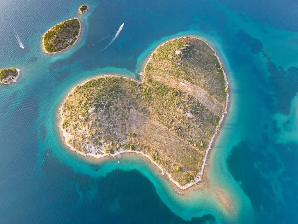 Routes - Island Hopping